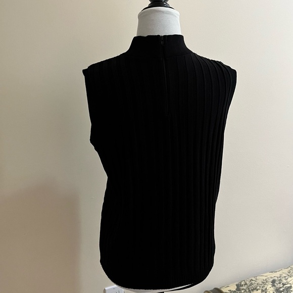 Linea Bosh Knit-Mock Neck Sleeveless Tank~Size M~Black~Ribbed Fabric - Picture 5 of 10